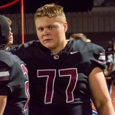 MRHS football and wrestling Class of 26. OL 6'2 285 GPA 3.3
Email timhuff0077@gmail.com