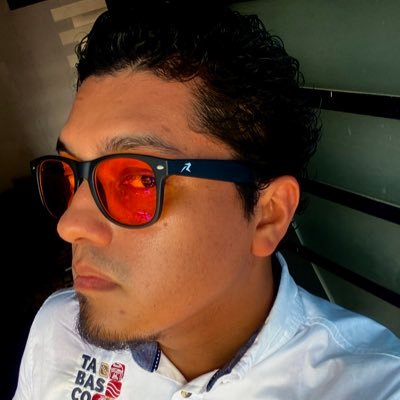 UmJammerNavy's profile picture. Cinéfilo Frustrado Adicto al Café