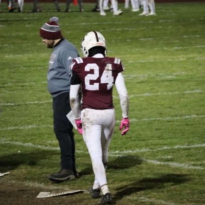 c/o 26 | MHS | hight 5,11 weight 180 | DE, OLB | football and wrestling | contact 309-519-4642