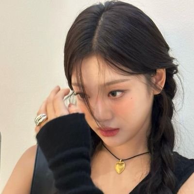 haymilover's profile picture. 𝑜𝓅.⠀法国───𝗂.⠀𝖾́𝗉𝗂𝗅𝗈𝗀𝗎𝖾,⠀𝟋𝗅𝖾𝗎𝗋.