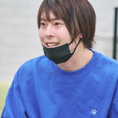 ナナオ見てます。男です。09です。バイです。実はアニメ結構見ます。第五人格やってます。フレンドはリア友だけなのでごめんなさい。フラバルー使い