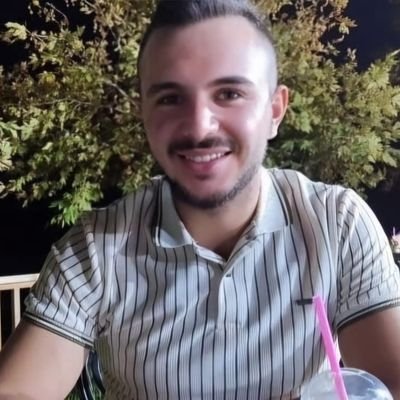Le Liban est pris en otage par la corruption, les promesses se dissipent comme la brume. Chaque jour est une lutte pour la dignité. 🇱🇧