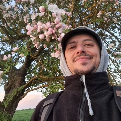 PlaskinK's profile picture. 