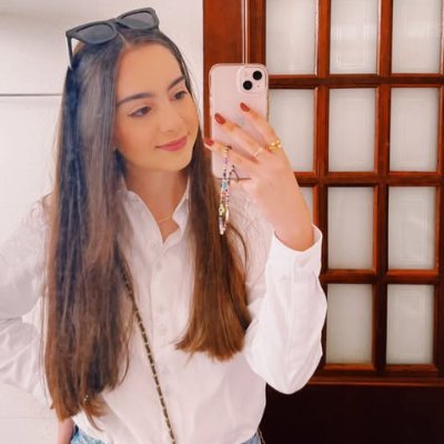 ValenBarberinii's profile picture. Life without love is like a tree without blossoms or fruit!
Nova por aqui 
✨️🏳️‍🌈🤍