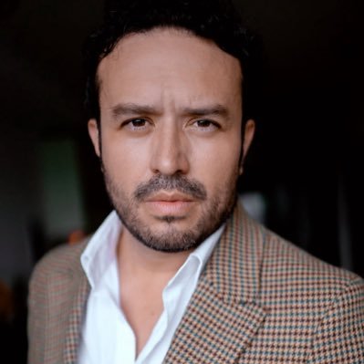 Aprendí a esperar a que se escriba sola la canción.