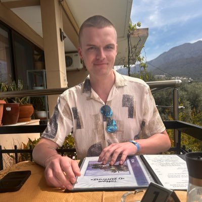 ereiiichlich's profile picture. 24