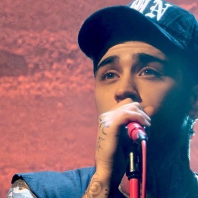 Zayn ❤️🖤🦋, Met Liam Payne 18/8 😱🩷 Inzayn liked x 3 ❤️🖤, Stairway To The Sky 𓊍☁️🌙 Inzayn follow 28/9 😭❤️🖤 Inzayn replied me x 11❤️🖤