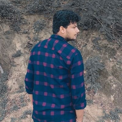 SelvamV48986221's profile picture. 