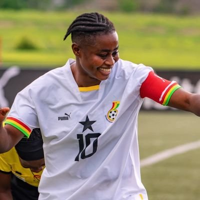 Professional Footballer | | @ghanawnt
| 📧📱Manager @_kwameemmabless| IG https://t.co/m46uVX9uS9
BRAND INFLUENCER Kivo Gari Energ+