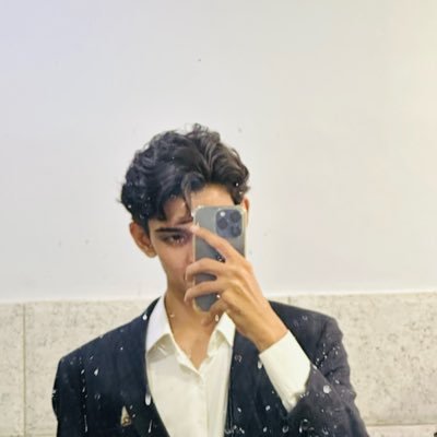 blexed_azzu's profile picture. Freelancer and Student