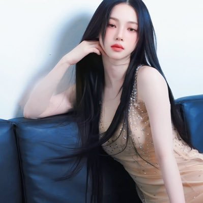winrinales's profile picture. together - heeyoung 🌙 aespa - winter & karina 🧊 red velvet - irene 🥀 twice - sana 🩶