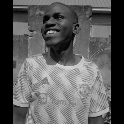 'Life is a beautiful struggle'
@realmadrid, @Arsenal & @Vipers🤍❤ Fan🇺🇬
Freelancer