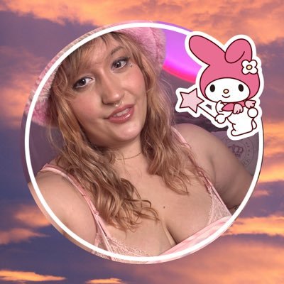 🌸 plus size princess 👑 BODY POSITIVITY 4EVR 🍑 California girl 🌴 love to game 👾 & be myself 💗