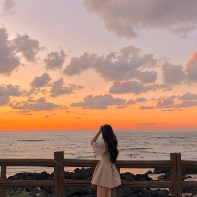 Iris357fdh's profile picture. Blooming with confidence 🌷