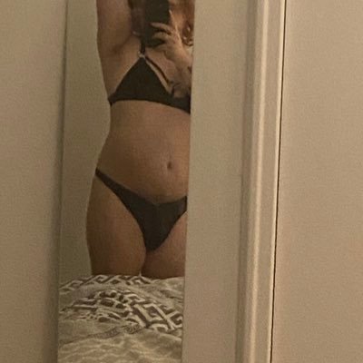 little girlzz, 4’7, 😌