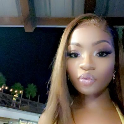 I’m da UNO, b!ch 👸🏽✨ Profile