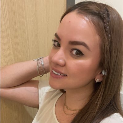 JeszyANAHI's profile picture. 