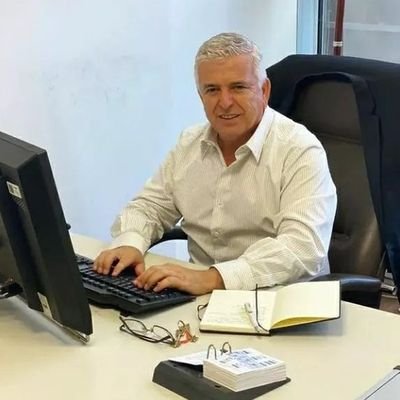 Felix87556's profile picture. 