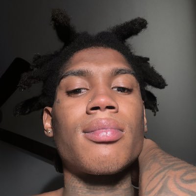 All professional bookings @hussiemodels 💲100 private Calls Available 👑Short King Final Boss 👑
