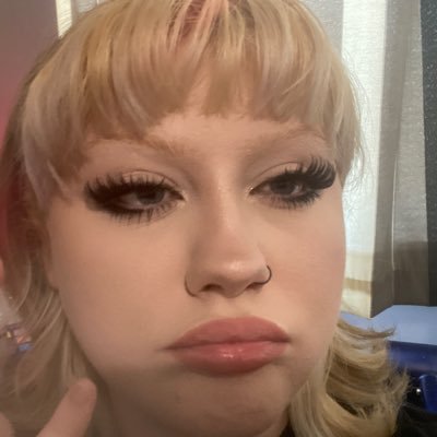 LiaBell90831367's profile picture. 