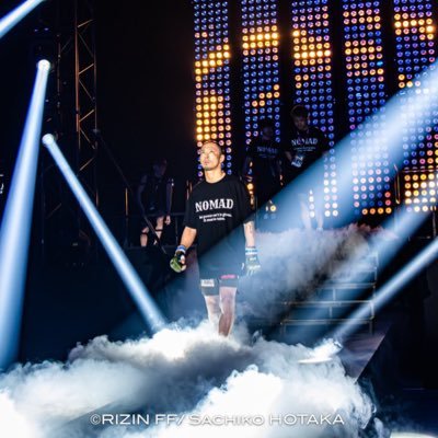 三重県津市在住。 元WARDOGCAGEFIGHT第二代ストロー級チャンピオン。 RIZIN、GLADIATOR、ZST、韓国GFC、オーストラリアHEXに参戦しました。現在DEEPに参戦中。
