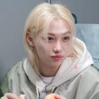 issēi ✿ (@playwithearthh) 's Twitter Profile
