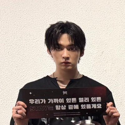 Paradise2190's profile picture. ♡  Amo la música. ♡