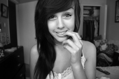 TinyWorldOfMe's profile picture. Seventeen, I'm Rude, Ruthless&Very Blunt, I sold my heart to rock & roll , and I stay smoking blunts.  Inspire me. #skinny