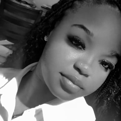 hylssnw's profile picture. #UpTheChels 💙