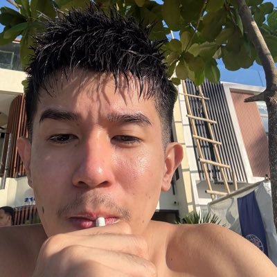 adrianmrcd's profile picture. Unlike ya ⚡️