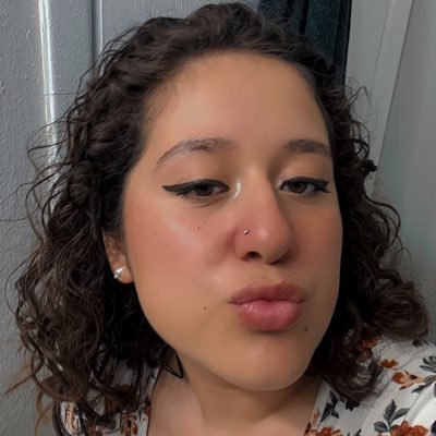 mdb49tvq2j's profile picture. I like Formula One and I’m also insane! and married to my sexy wife @EmilyReck01 😜this is the private account of @theeisween and I post way more there!