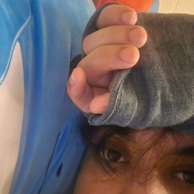 nyxisviv's profile picture. I'm a thing that plays video games and runs on caffeine.