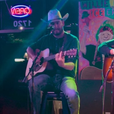Christian | Singer/Songwriter | Check out my new single “Thankin’ Strait” streaming on all platforms!