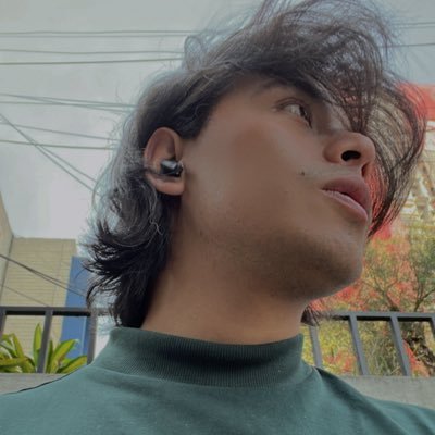 Qio2__'s profile picture. Half goddess, half hell