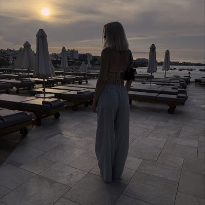 okayemiliaa's profile picture. 24:p