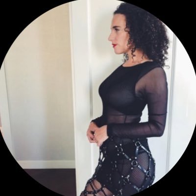 Mistress_Blunt0's profile picture. A professional. Studying Power Dynamics. Co-founder @HackingHustling