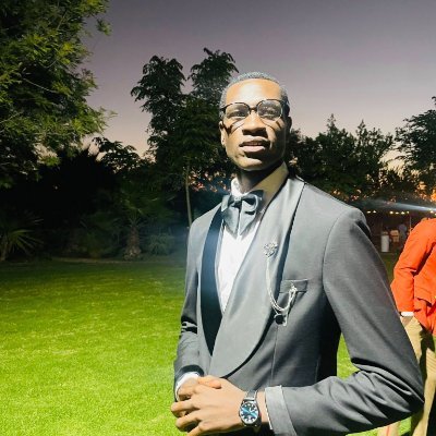 Boizrekwahoto's profile picture. Here for the guys who lift each other up. No toxicity, just real support. 🙌 #MenHelpingMen