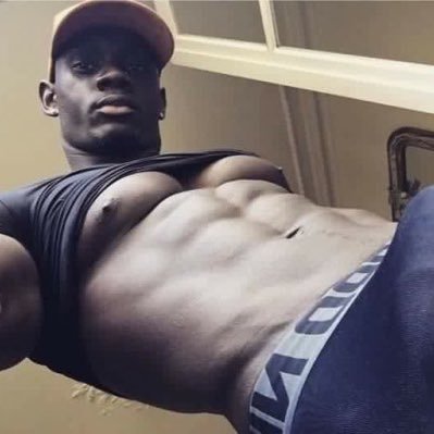 I’m 6’7 mixed race built athletic body just hoping to find some one like all of me