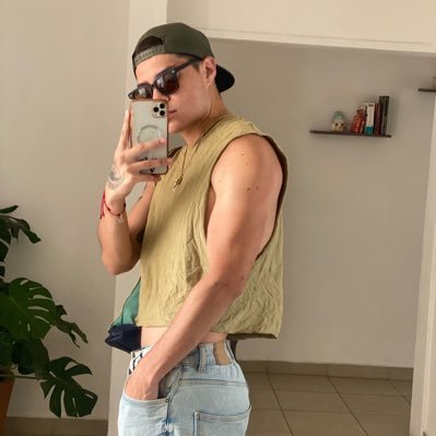 1.75m de pura buena onda, sabrosura y puro vasilón ✌🏻😏