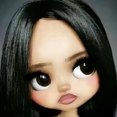 don’t take my tweets serious, i just talk shit Instagram: miss.santanaa