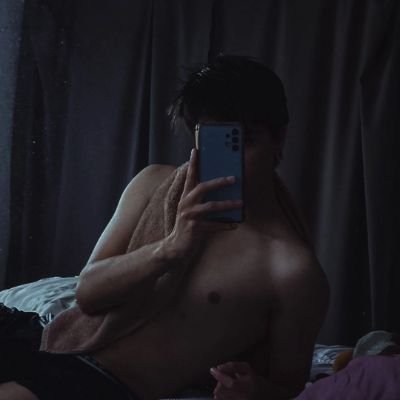 ewkyacst_'s profile picture. 🌤 Should probably make better mistakes