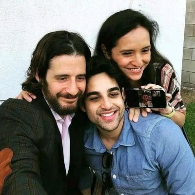 Actor
Award-Winning Actor (Thechosentvseries;Host/EP @jonathanandjesus)
𝟲𝟰𝟯𝗸•followers 𝟯𝟱•following