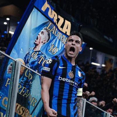 •You know who I am
•This is the way
•Chaos is a ladder
•Fino al confine del mondo, e poi un passo di più
• @Inter 🖤💙
• @ScuderiaFerrari 🏎️
