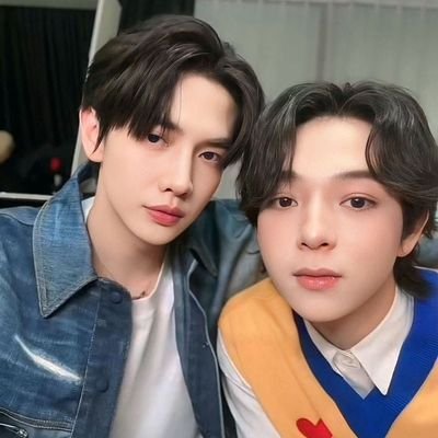 k-pop and bl fan
my habits are dancing and singing + don't bully my idols if you my idols I will you haters are forever band in the world forever