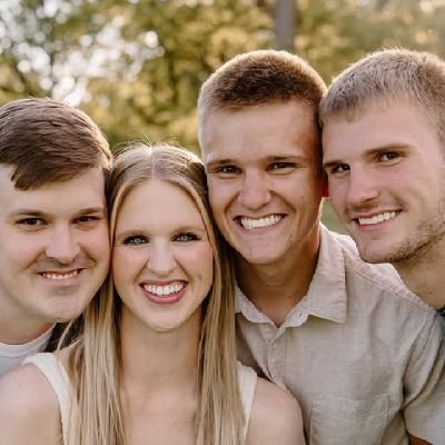 RLDavis325's profile picture. 