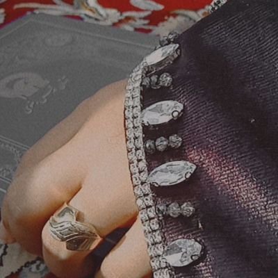 بچه محل امام رضا :/ درهم نویس :/ از منتظران دانشگاه فنی حرفه ای :/ دست به ادیت :)