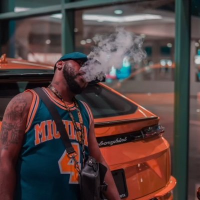 “Real Deal” ⚜️
For Booking ETC: 📧 Turfmadeskullybooking@gmail.com