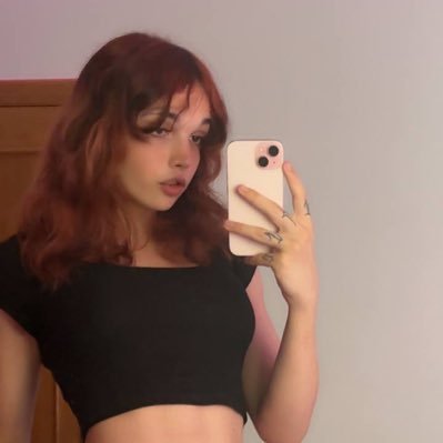 I’m a transgender 🏳️⚧️ woman available for any kind of fun 🤩 💋