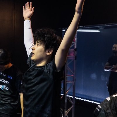 @PlayApex
Year4 Sp2 ProLeague🥈世界大会出場。
最近はモツ鍋が好きです。
カスタムのお誘い等はDMでお願いします!
Jadeite→NewJ→REJECT→→???
#NewJWIN #家長WIN