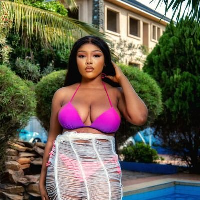 isabellajasmy's profile picture. Life is already difficult try to be nice to people around you